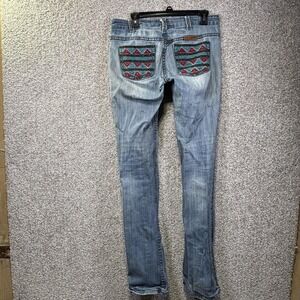 Cowgirl Tuff Co Jeans Womens 30 Blue Apache Straight Light Wash Embroidered